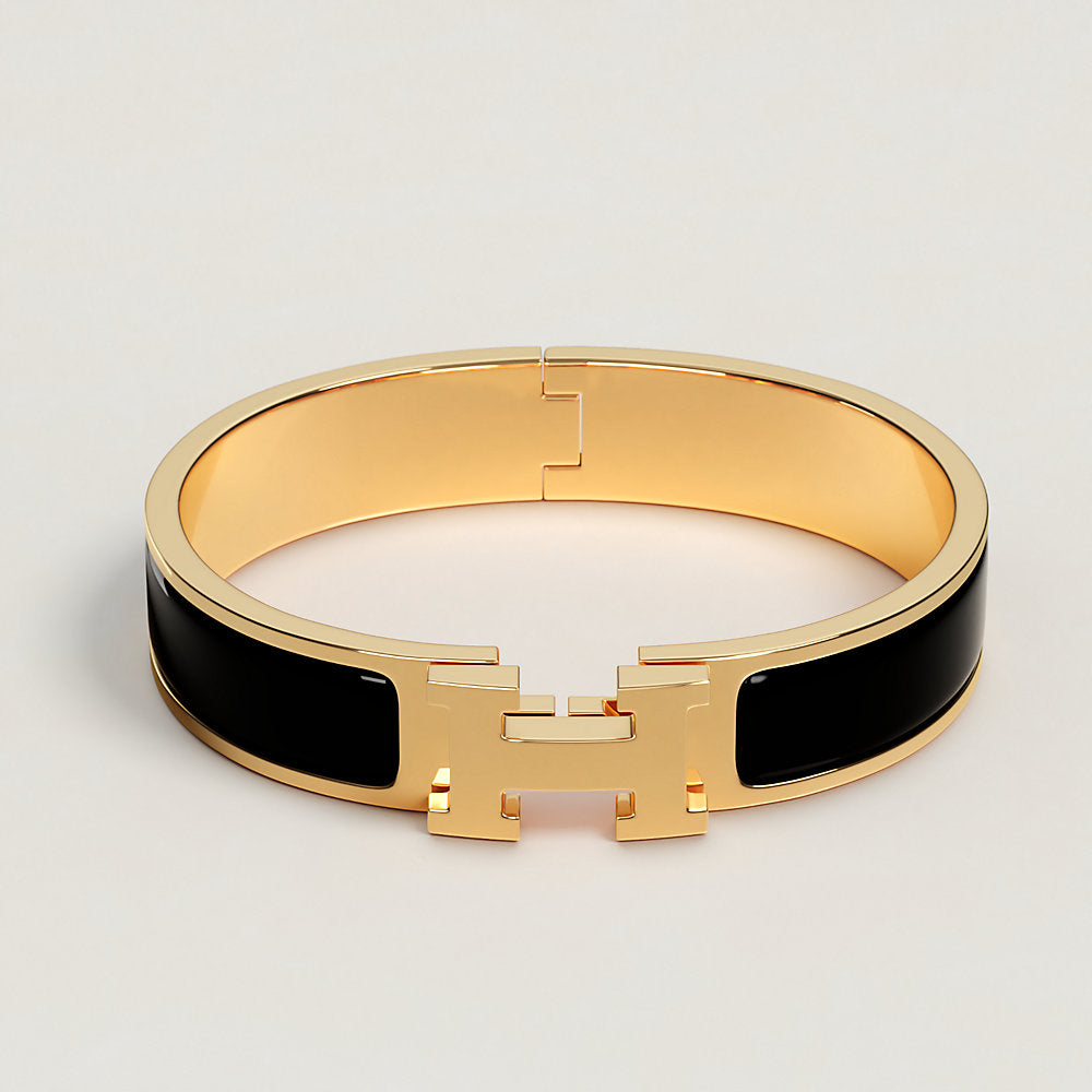 https://assets.hermes.com/is/image/hermesproduct/clic-h-bracelet--700001F%2001-front-wm-1-0-0-1000-1000_g.jpg