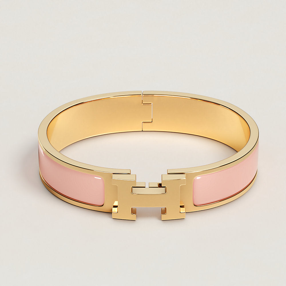 https://assets.hermes.com/is/image/hermesproduct/clic-h-bracelet--700001F%201Z-front-wm-1-0-0-1000-1000_g.jpg